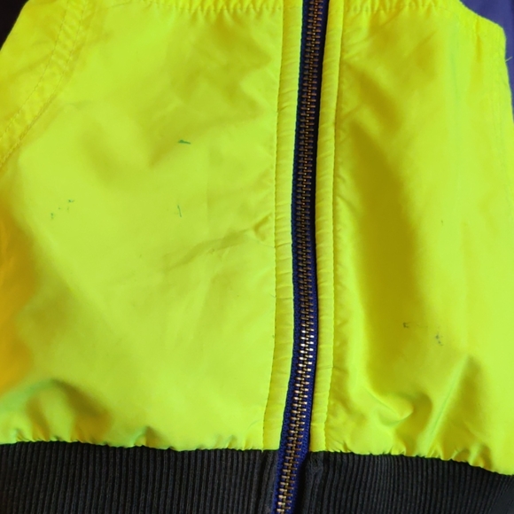 Nike hooded sweatshirt with fun neon details - Picture 11 of 11